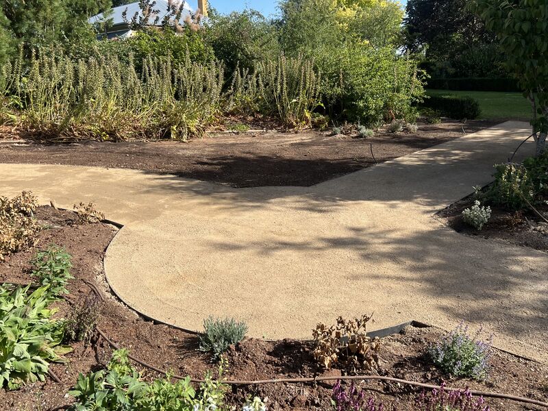 Footpaths & Steel Garden Edging