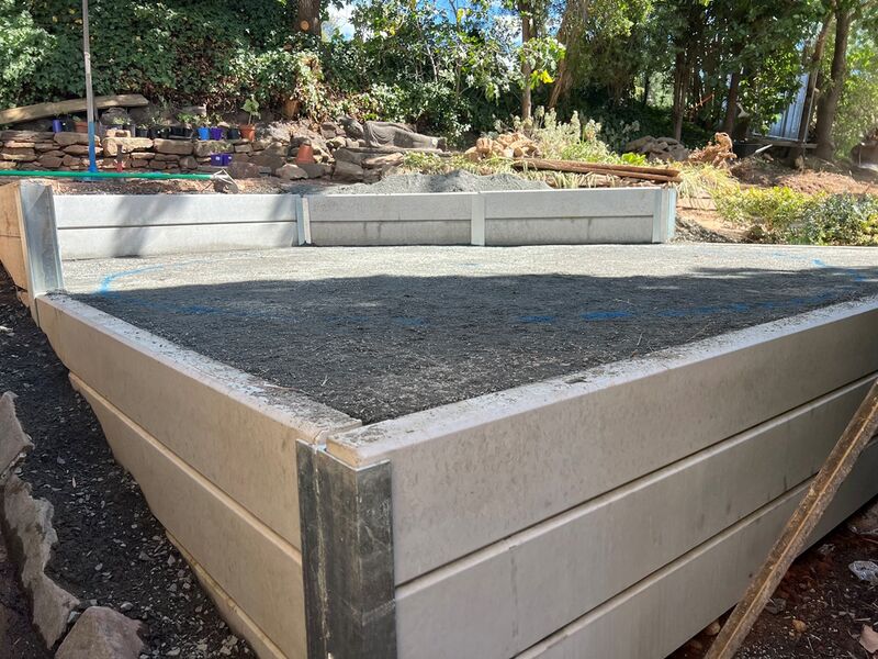 Concrete Retaining Walls - Dridan Contracting