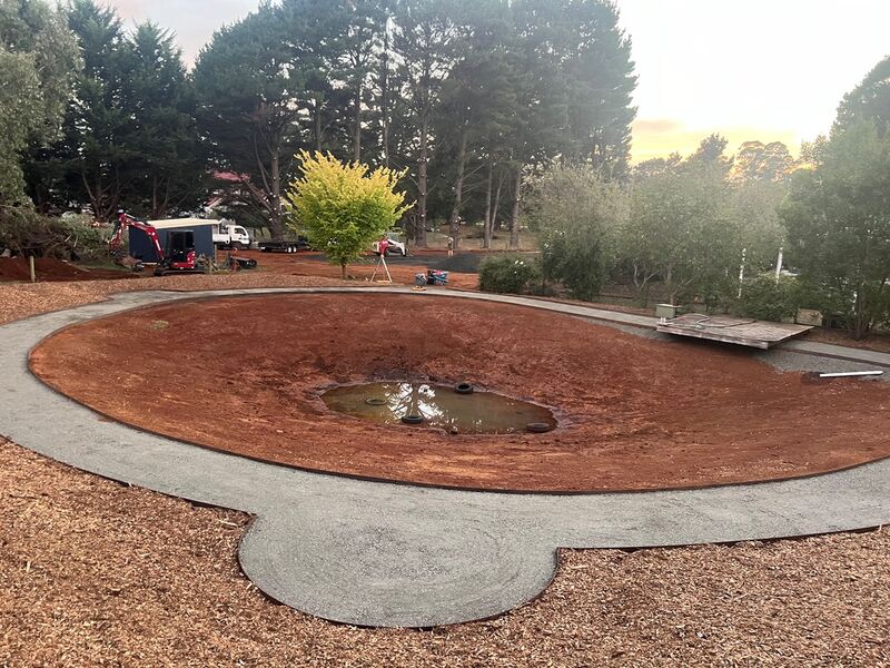 Custom Pathway Edging and Dam Restoration - Dridan Contracting